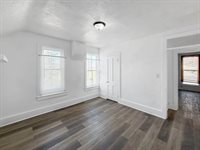 1415 South Walnut Avenue, Freeport, IL 61032