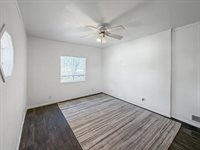 1415 South Walnut Avenue, Freeport, IL 61032