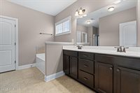 147 Farmhouse Lane, Carthage, NC 28327