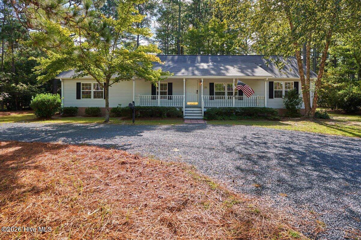 124 Cottonpatch Place, Southern Pines, NC 28387