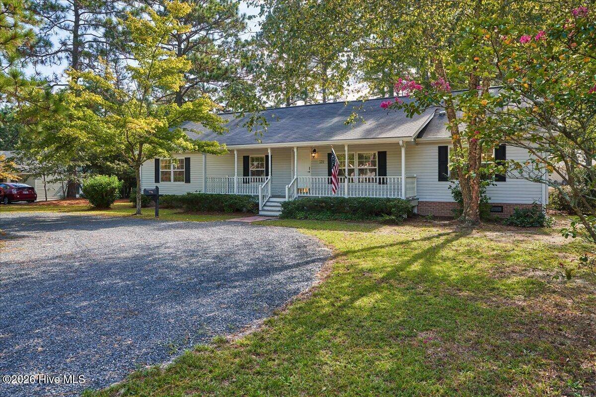 124 Cottonpatch Place, Southern Pines, NC 28387