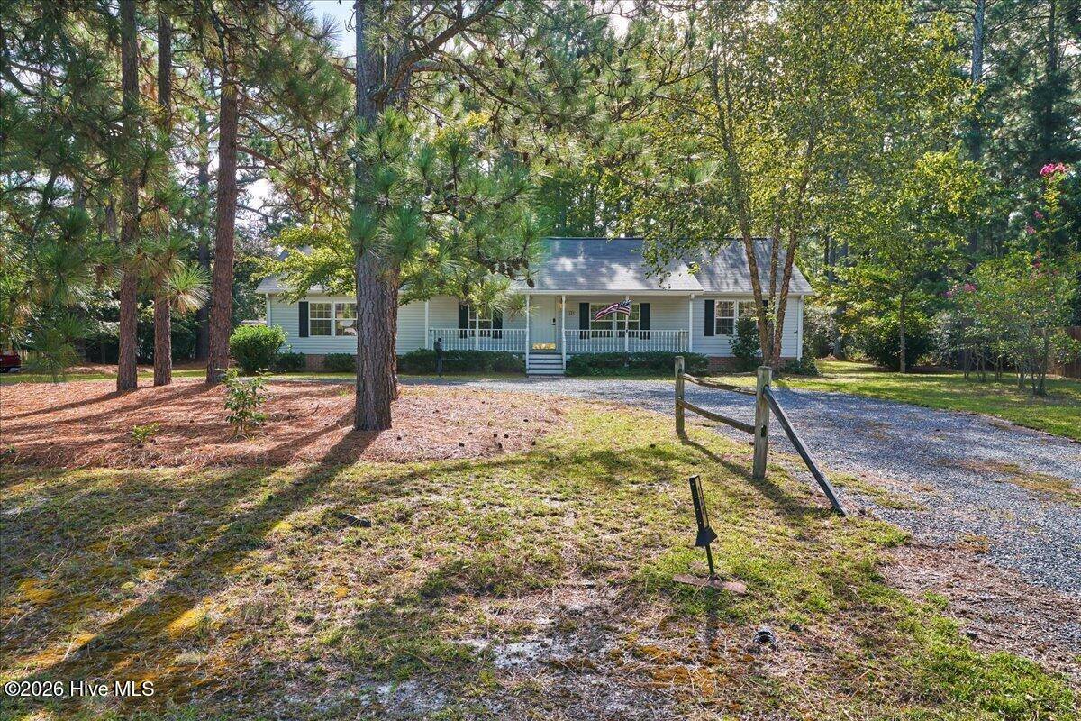 124 Cottonpatch Place, Southern Pines, NC 28387