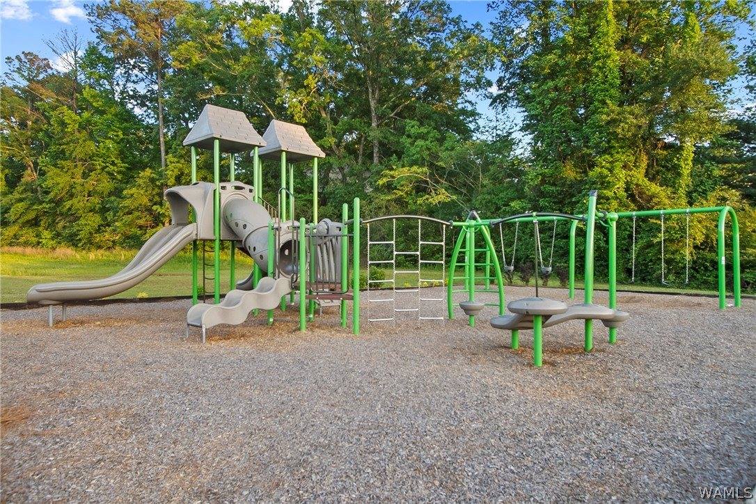 3509 Magnolia Hills Drive, Northport, AL 35473