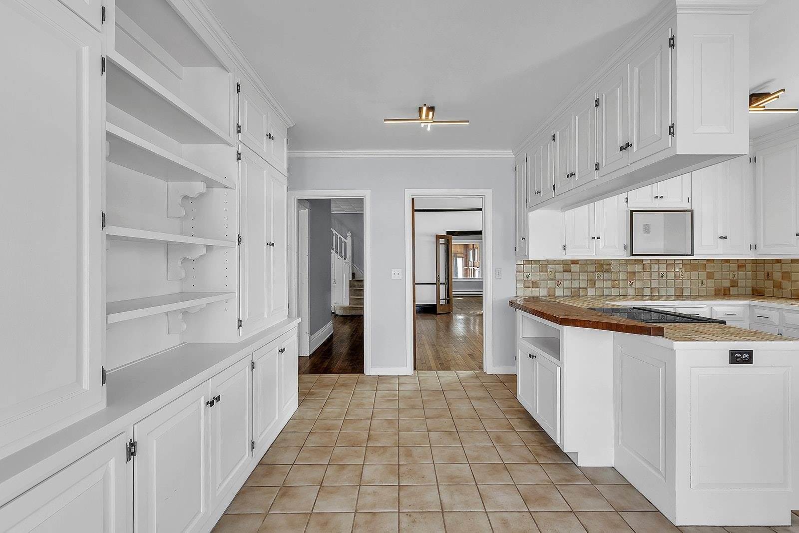 3020 Sth 57, De Pere, WI 54115