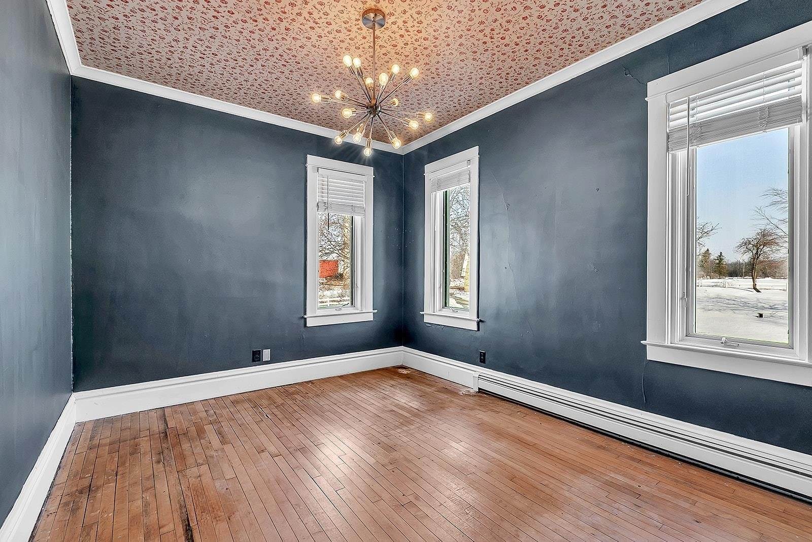 3020 Sth 57, De Pere, WI 54115