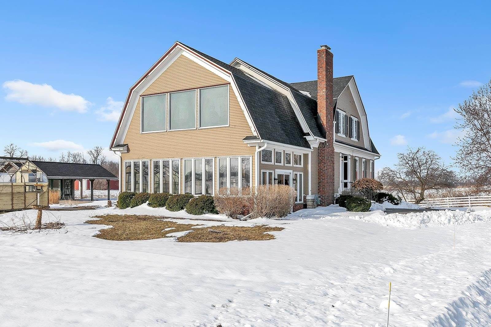 3020 Sth 57, De Pere, WI 54115