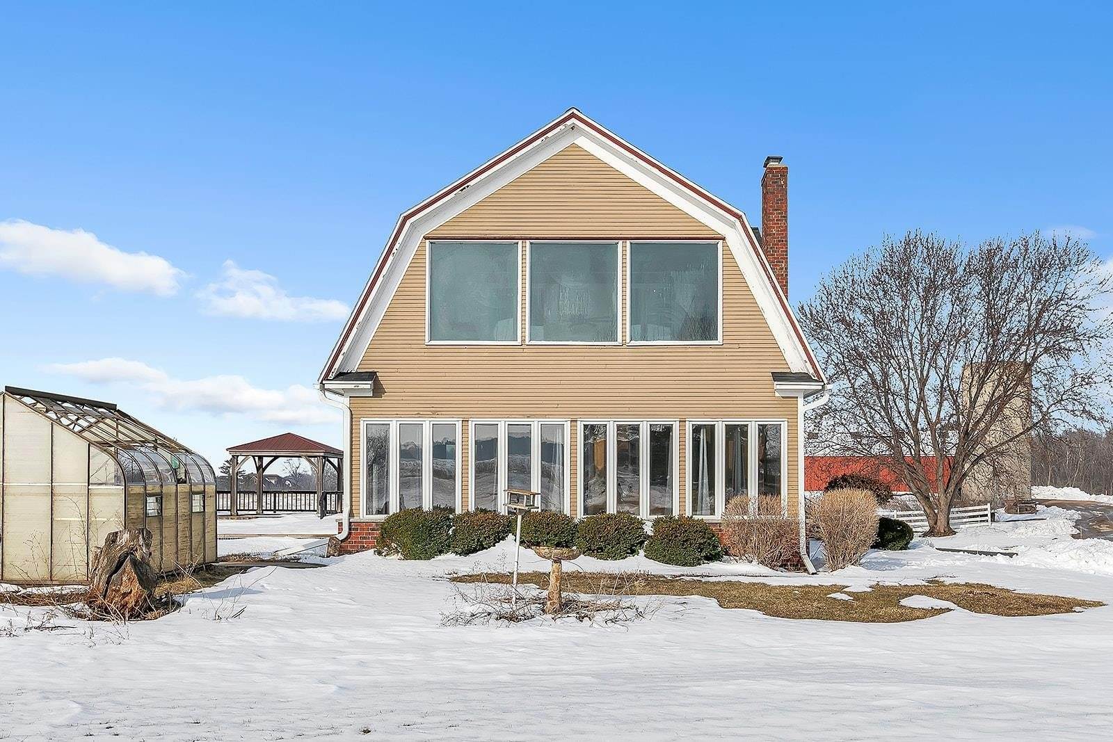 3020 Sth 57, De Pere, WI 54115