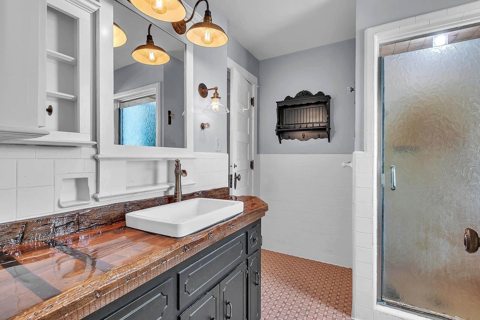 3020 Sth 57, De Pere, WI 54115