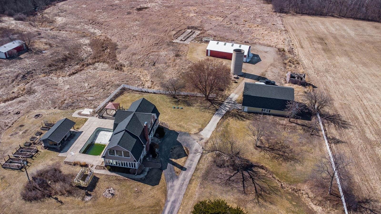 3020 Sth 57, De Pere, WI 54115