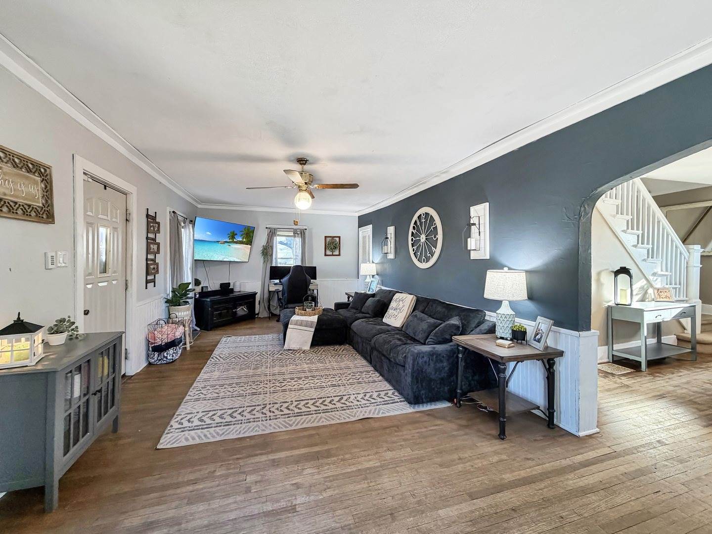 319 North Foley Avenue, Freeport, IL 61032