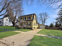 319 North Foley Avenue, Freeport, IL 61032
