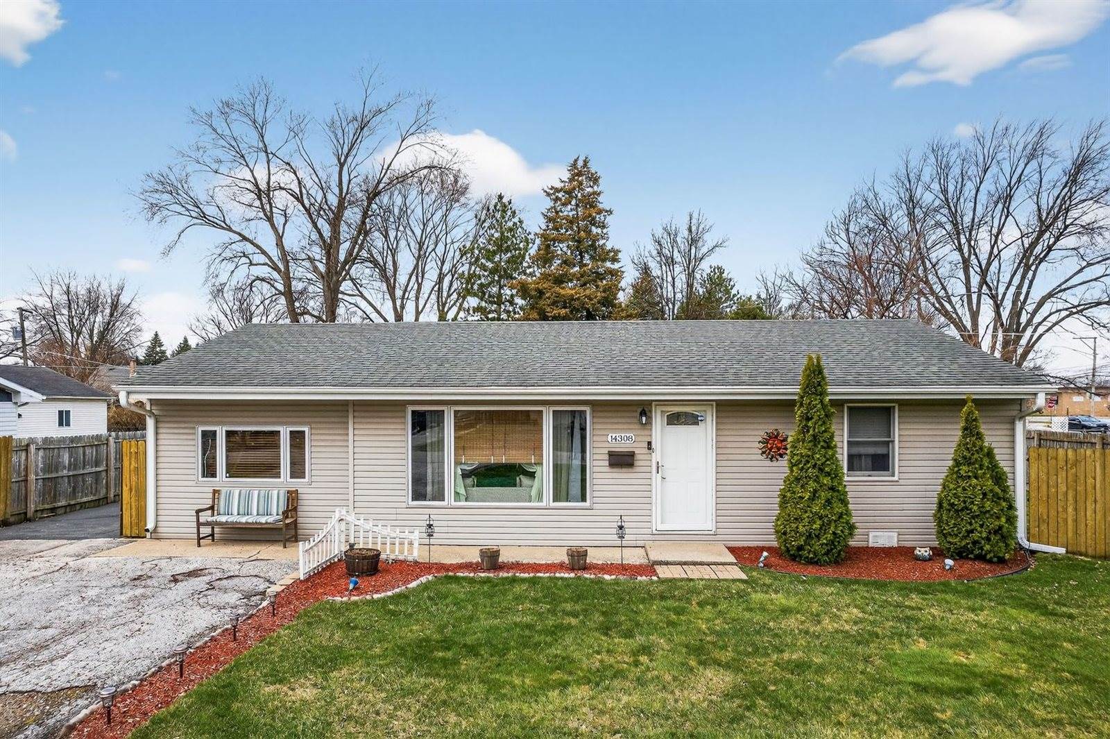 14308 South Kenneth Avenue, Midlothian, IL 60445