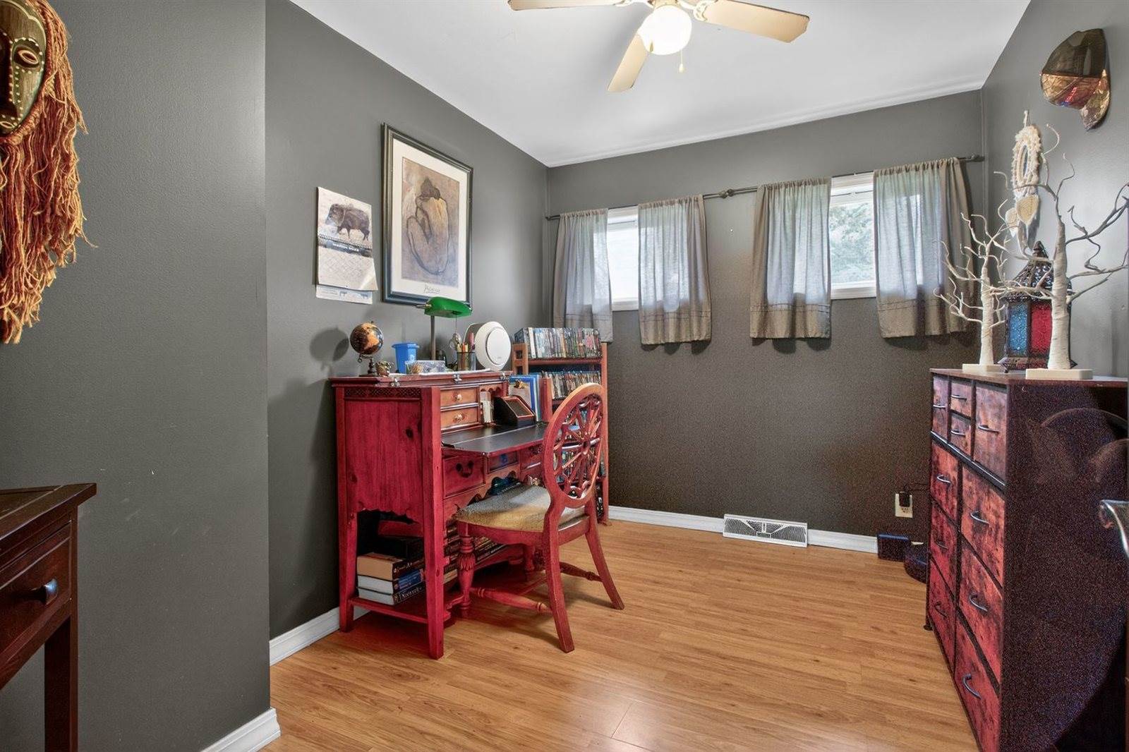 14308 South Kenneth Avenue, Midlothian, IL 60445