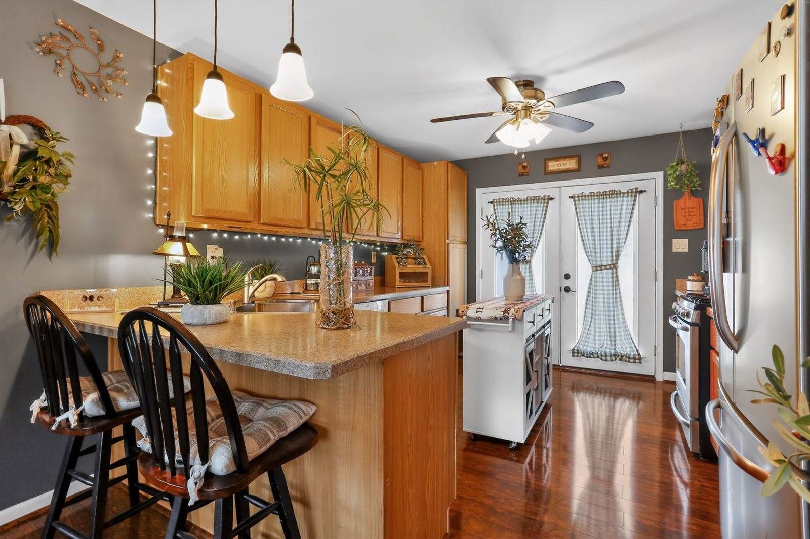 14308 South Kenneth Avenue, Midlothian, IL 60445