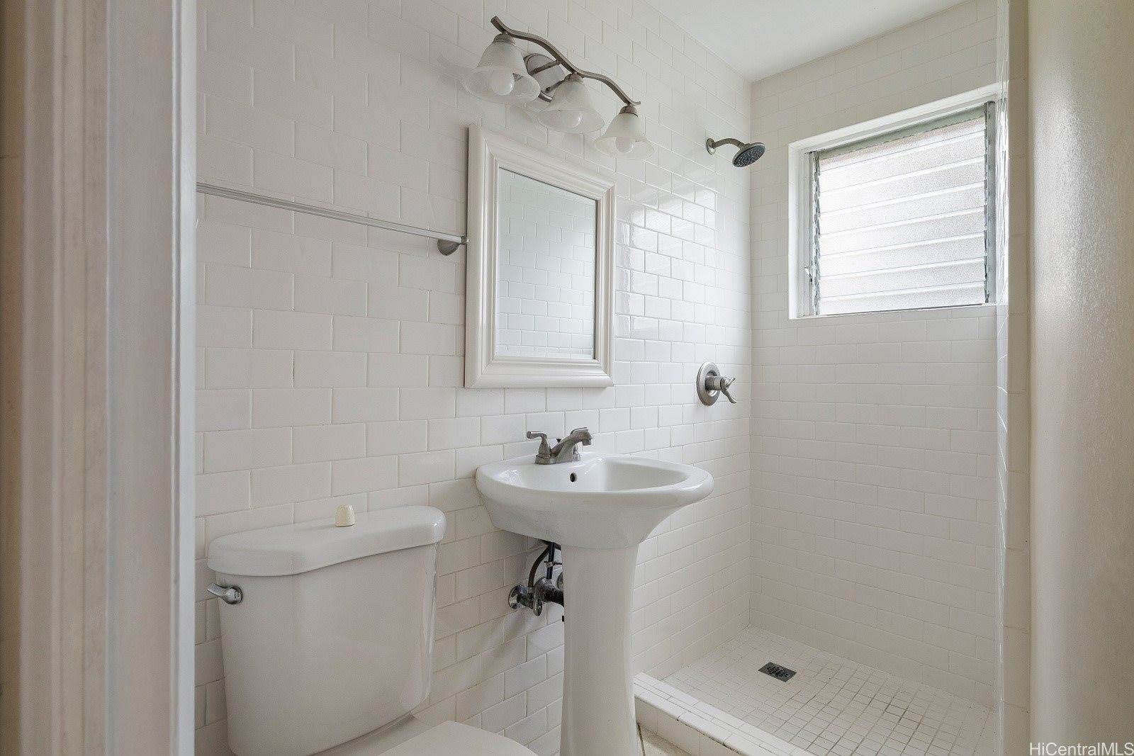 1627 Ala Wai Boulevard, Honolulu, HI 96815