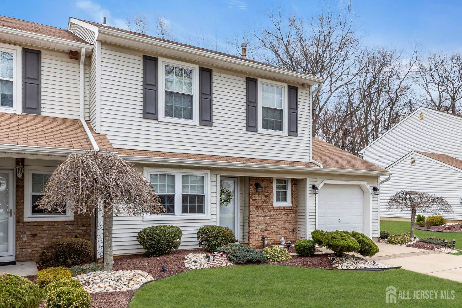 34 Staghorn Drive, Old Bridge, NJ 07747