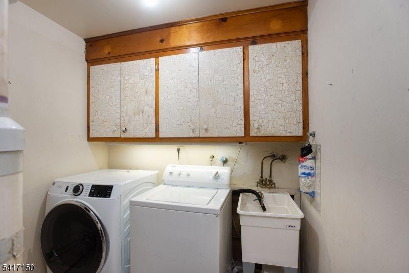 45 Blue Ridge Ave, Green Brook Township, NJ 08812