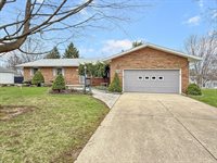 1380 Center Lane Dr, Ashland, OH 44805