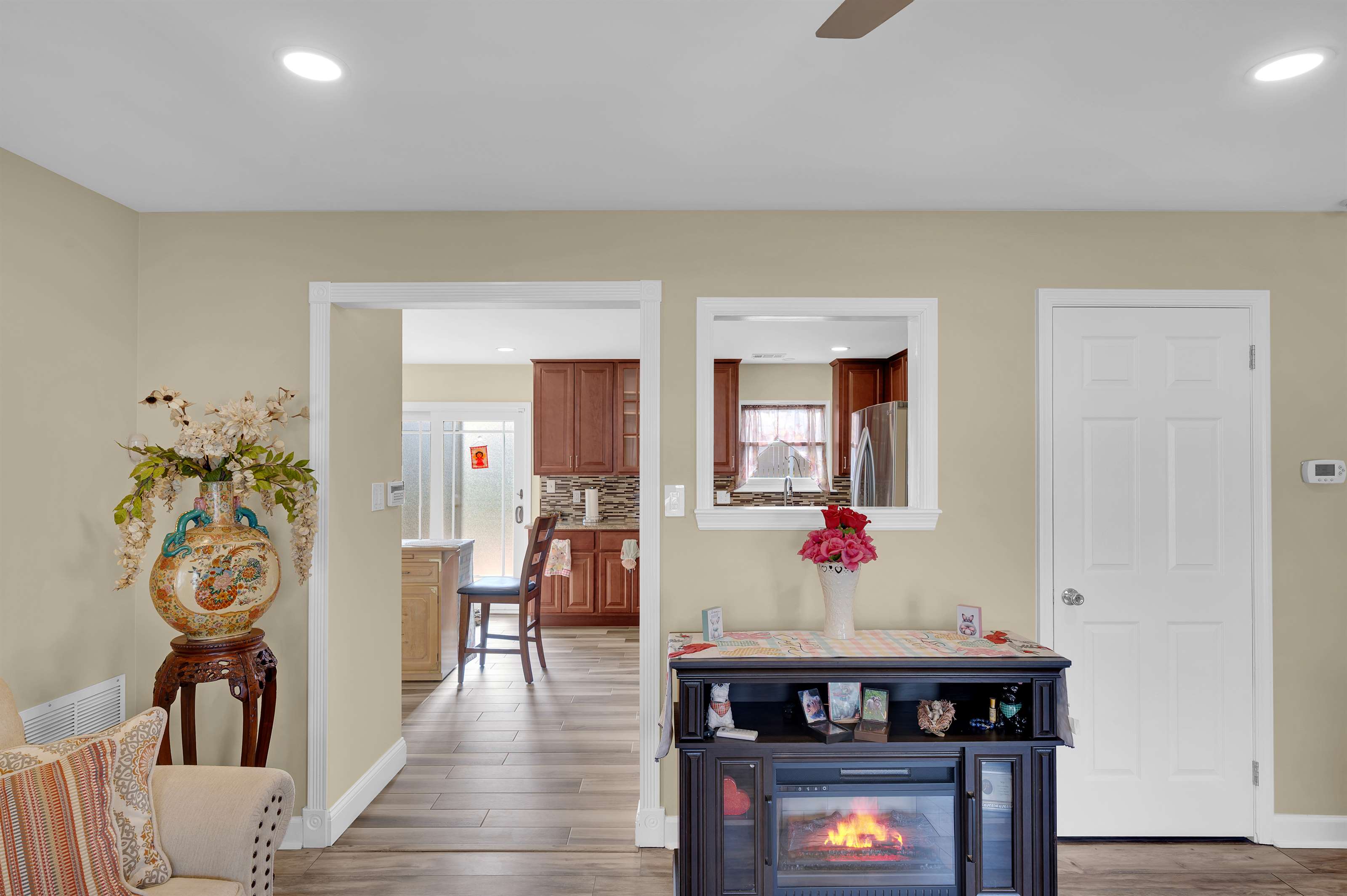 114 Starlight Road, Howell, NJ 07731