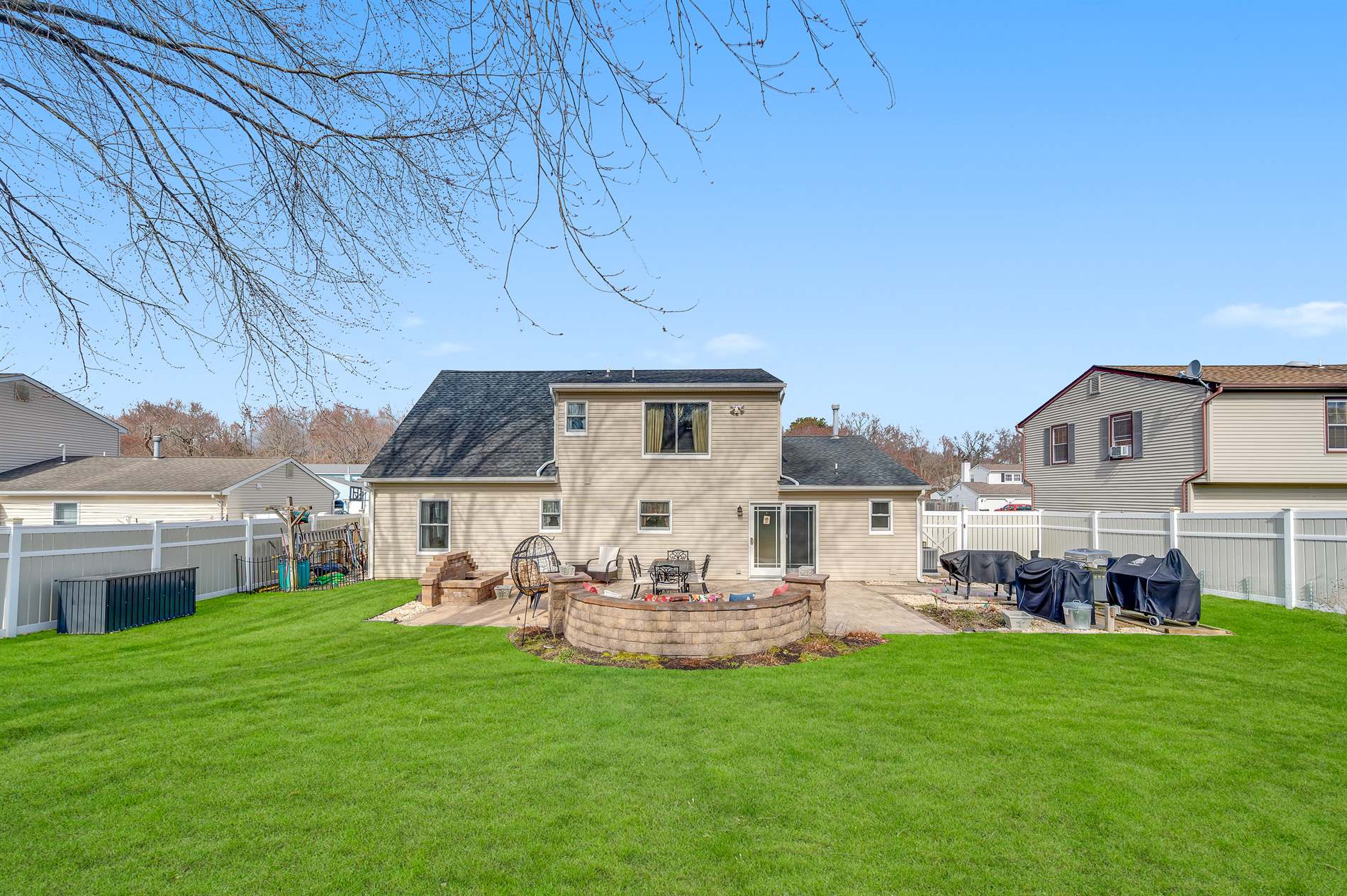 114 Starlight Road, Howell, NJ 07731