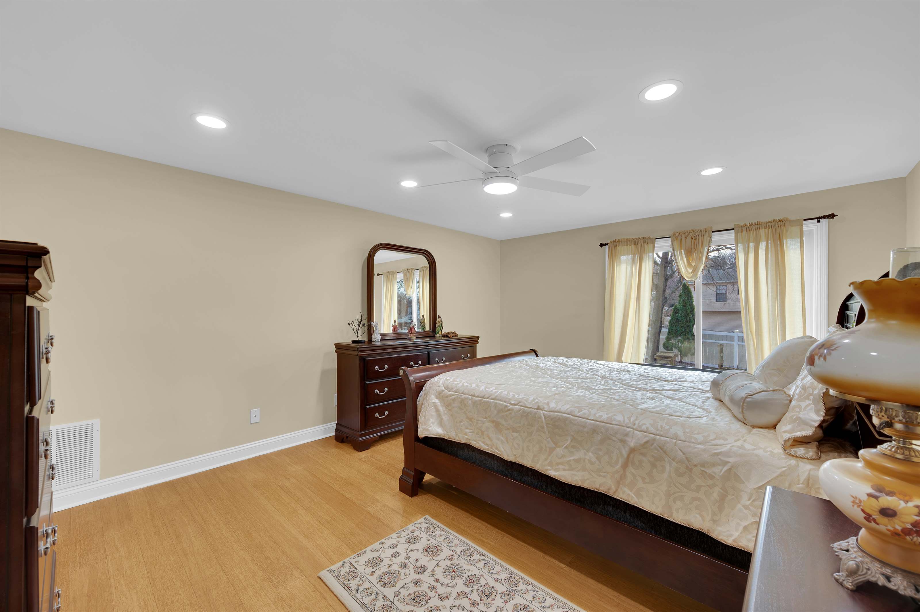 114 Starlight Road, Howell, NJ 07731