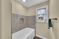 114 Starlight Road, Howell, NJ 07731