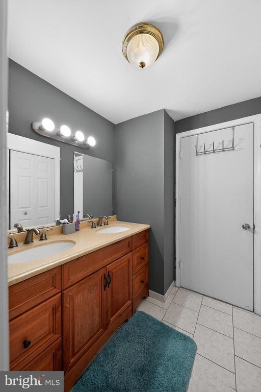 2523 Robinson Place, Waldorf, MD 20602