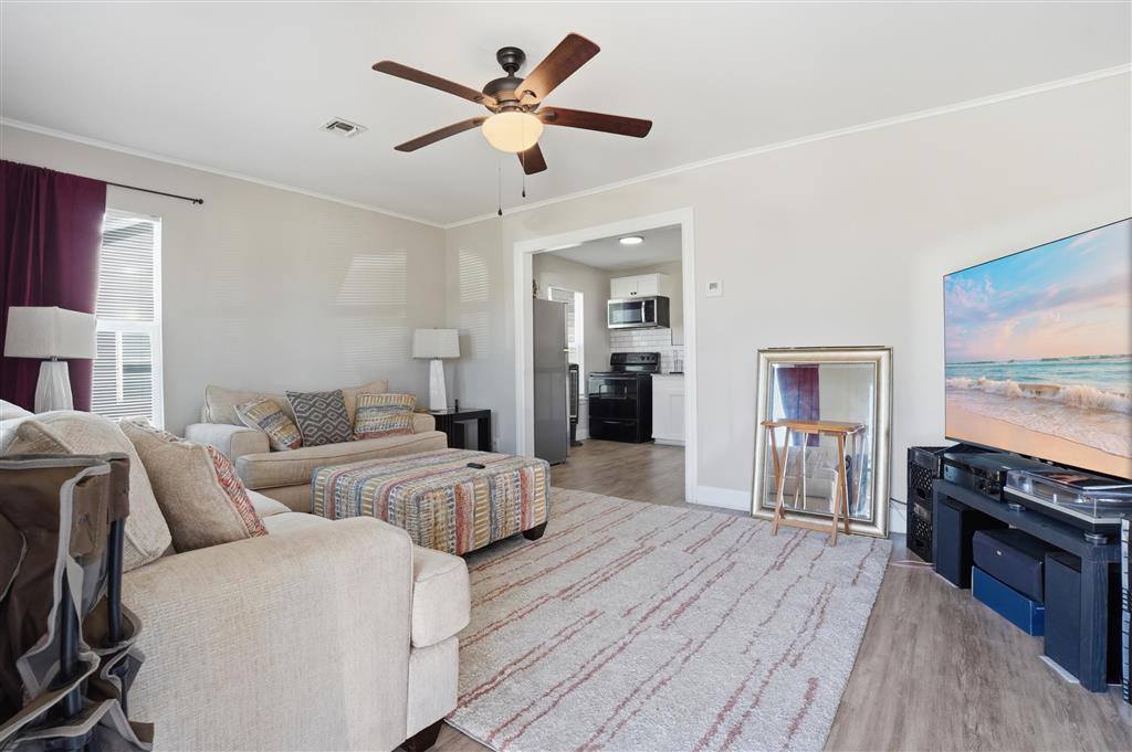 237 Lucille St Street, Lake Charles, LA 70601