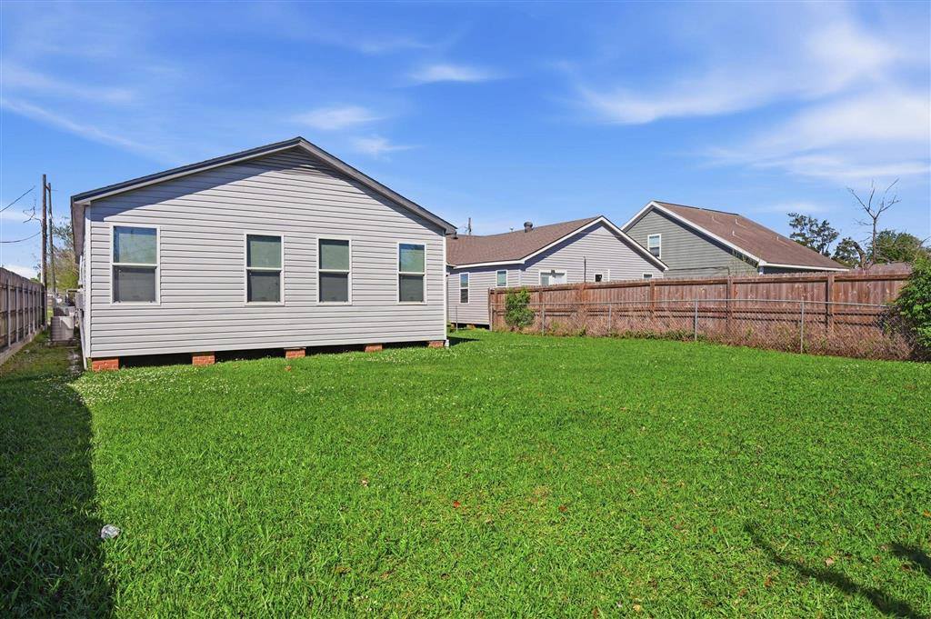 237 Lucille St Street, Lake Charles, LA 70601