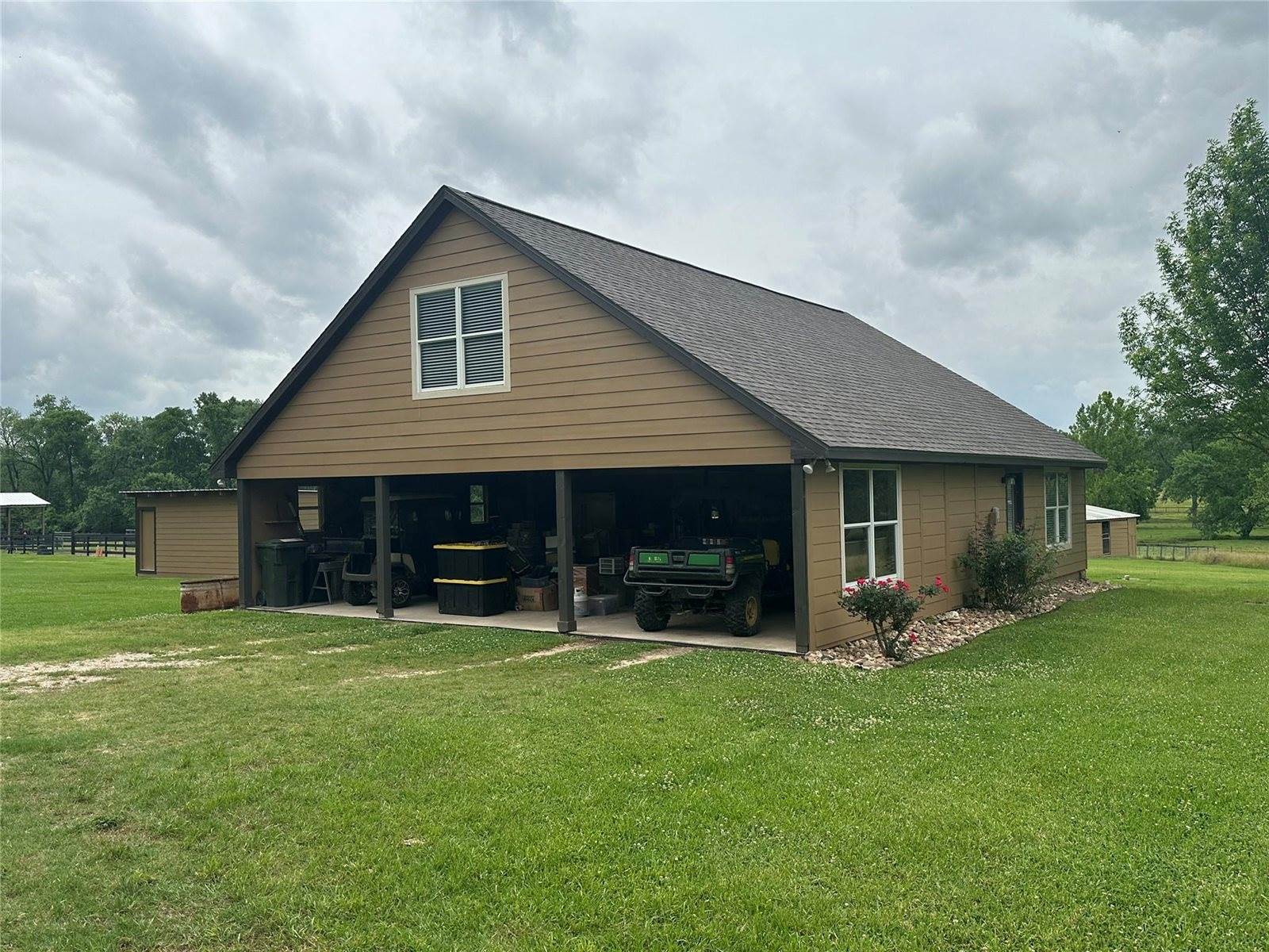 40 Stewart Road, New Waverly, TX 77358