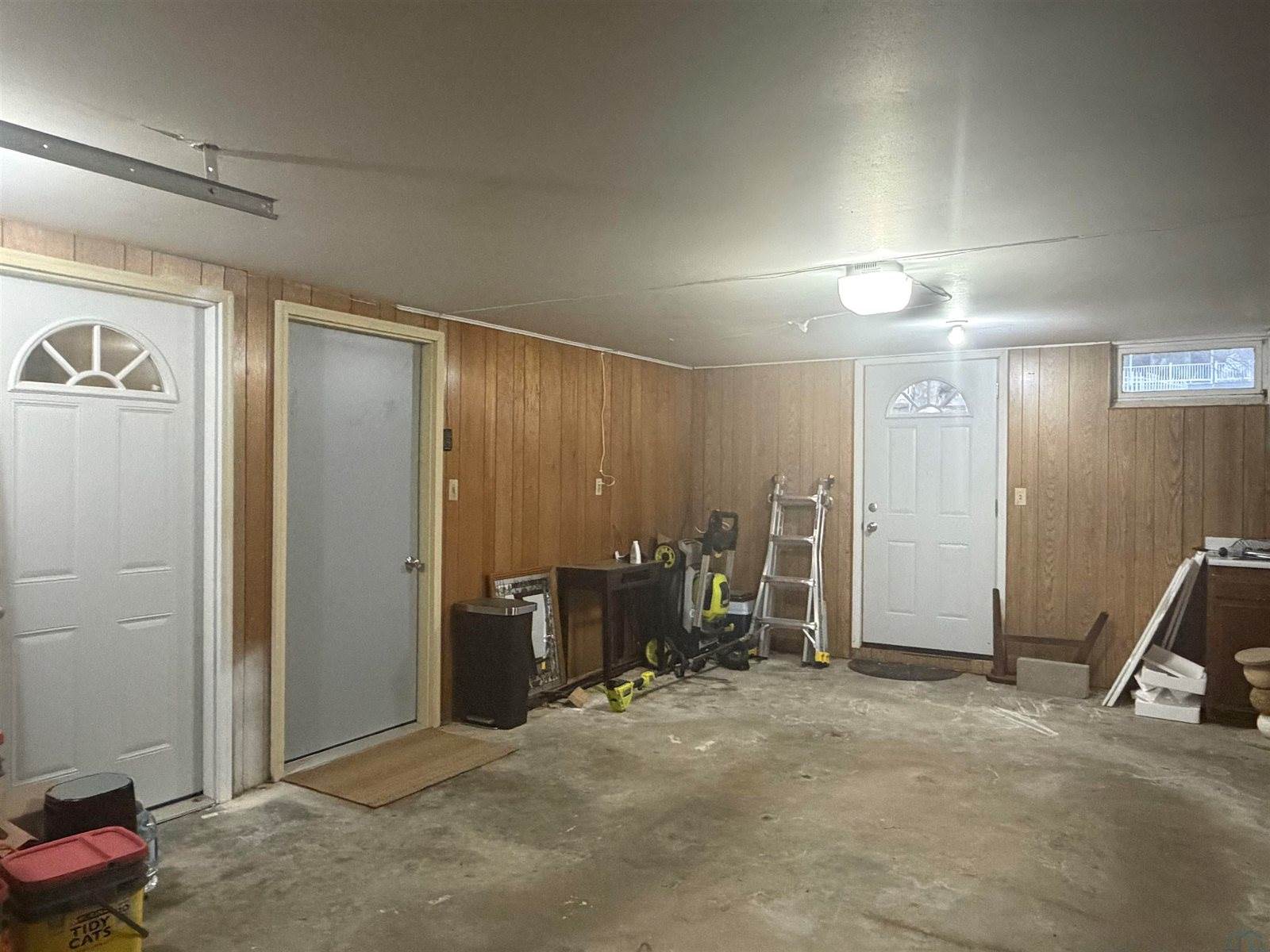 750 Main St, Akron, IA 51001