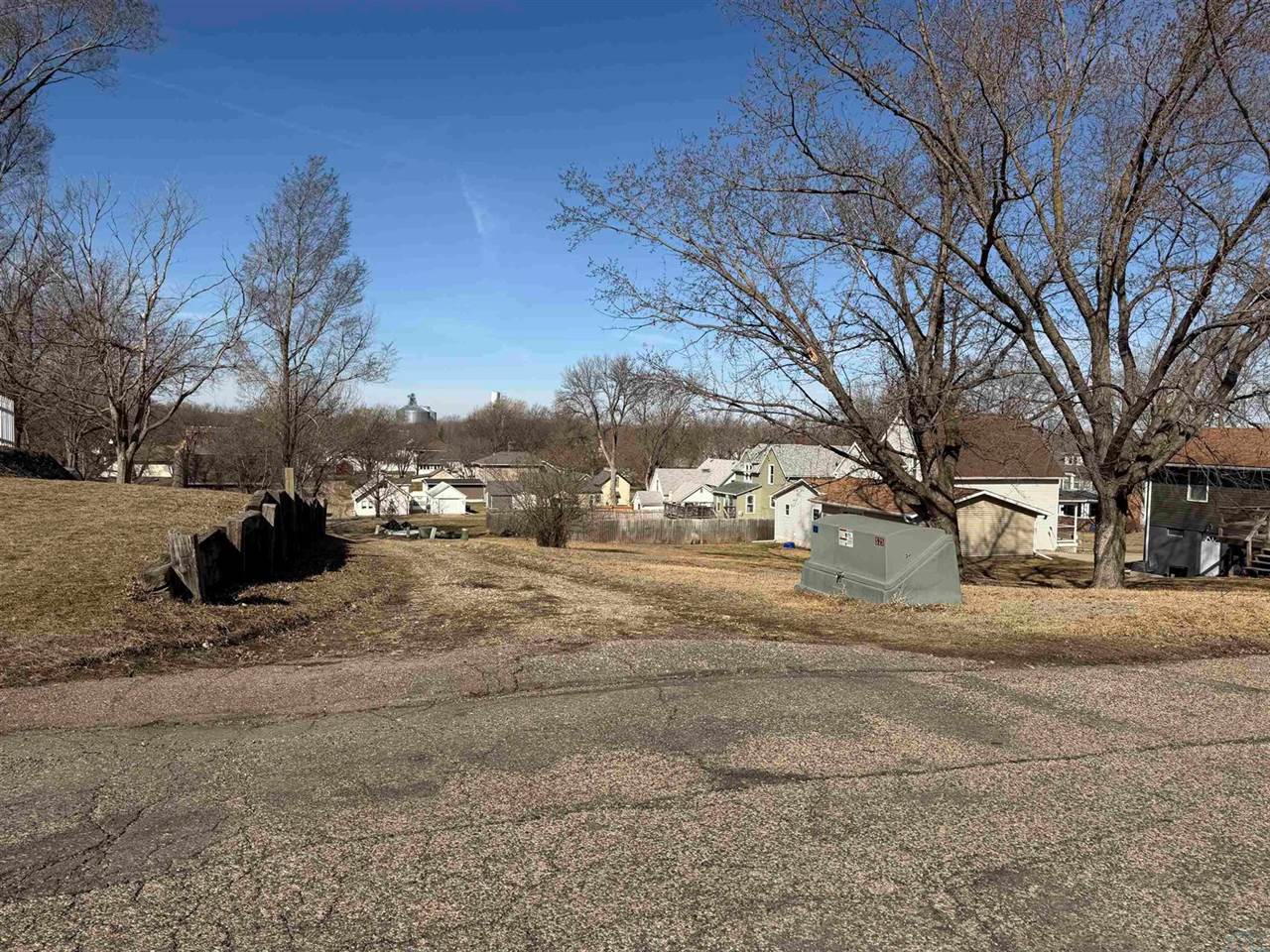 750 Main St, Akron, IA 51001