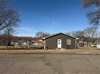 750 Main St, Akron, IA 51001