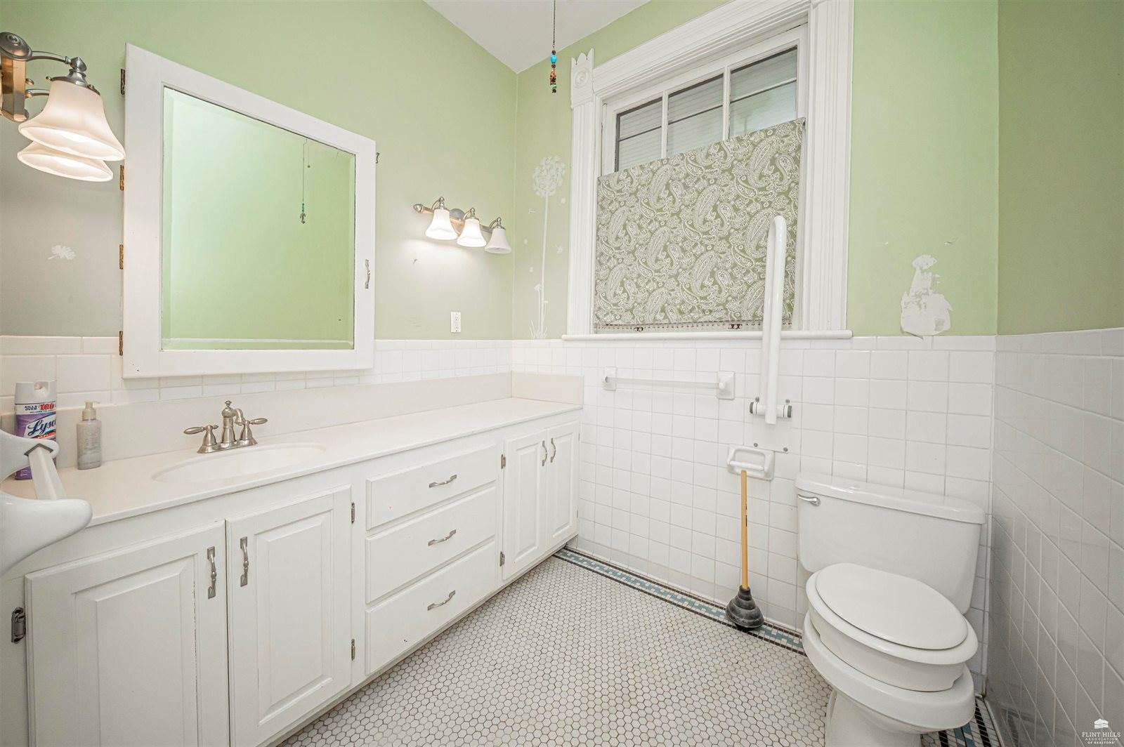 237 West 3rd Street, Junction City, KS 66441