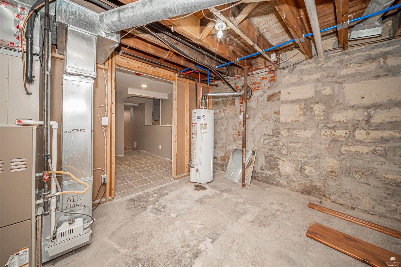 237 West 3rd Street, Junction City, KS 66441