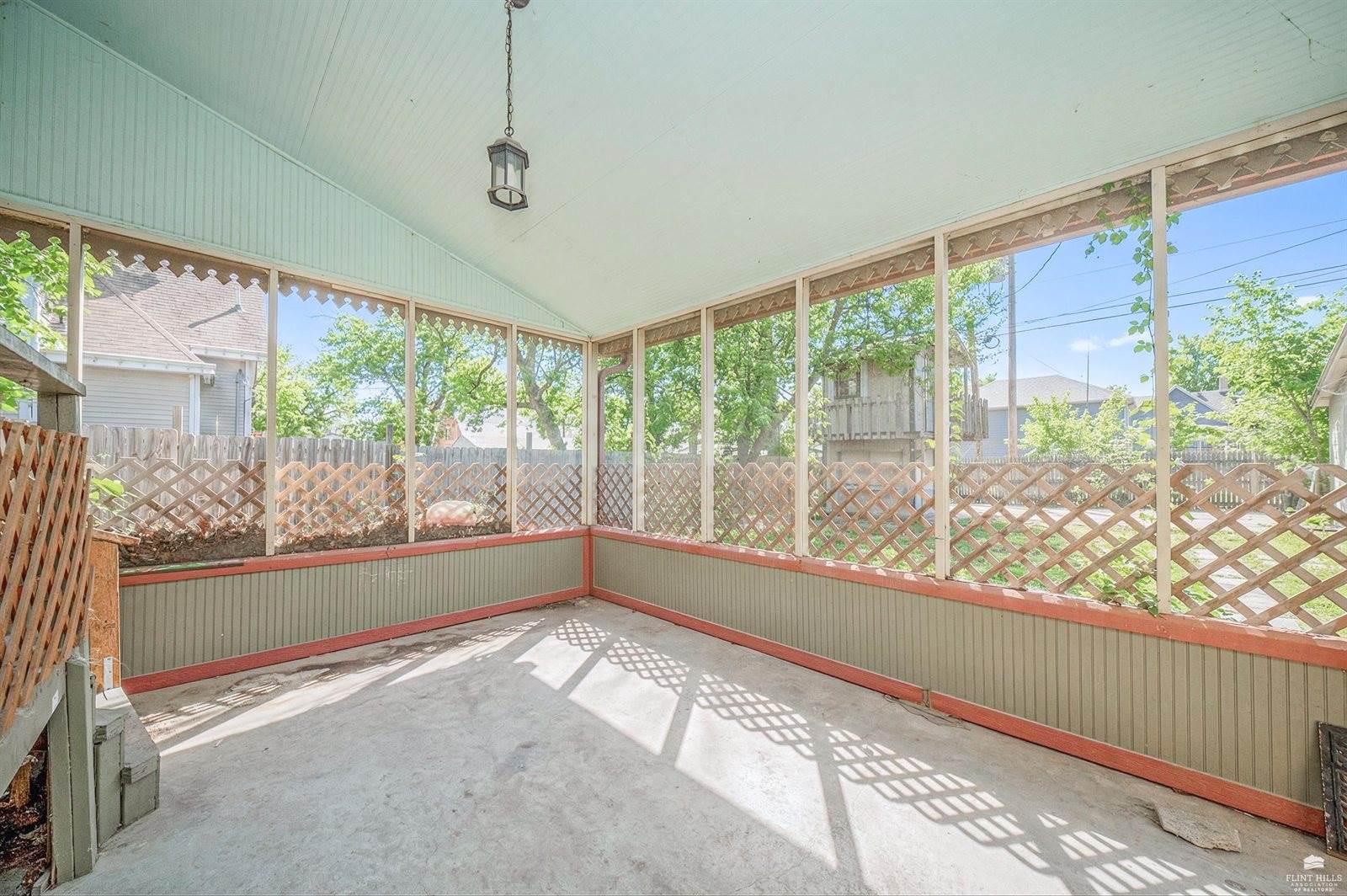 237 West 3rd Street, Junction City, KS 66441