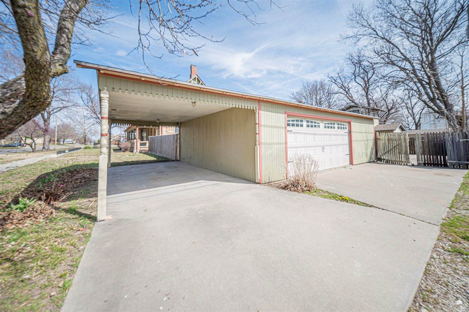 237 West 3rd Street, Junction City, KS 66441