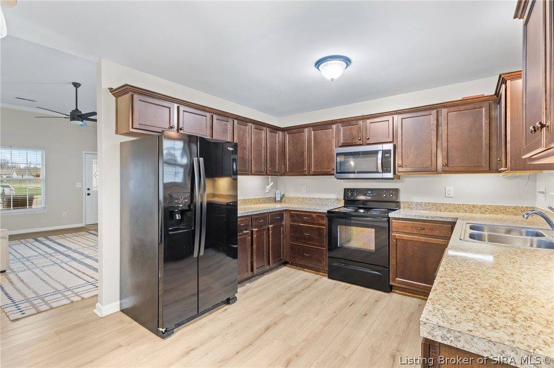 2206 Hall Lane, Jeffersonville, IN 47130