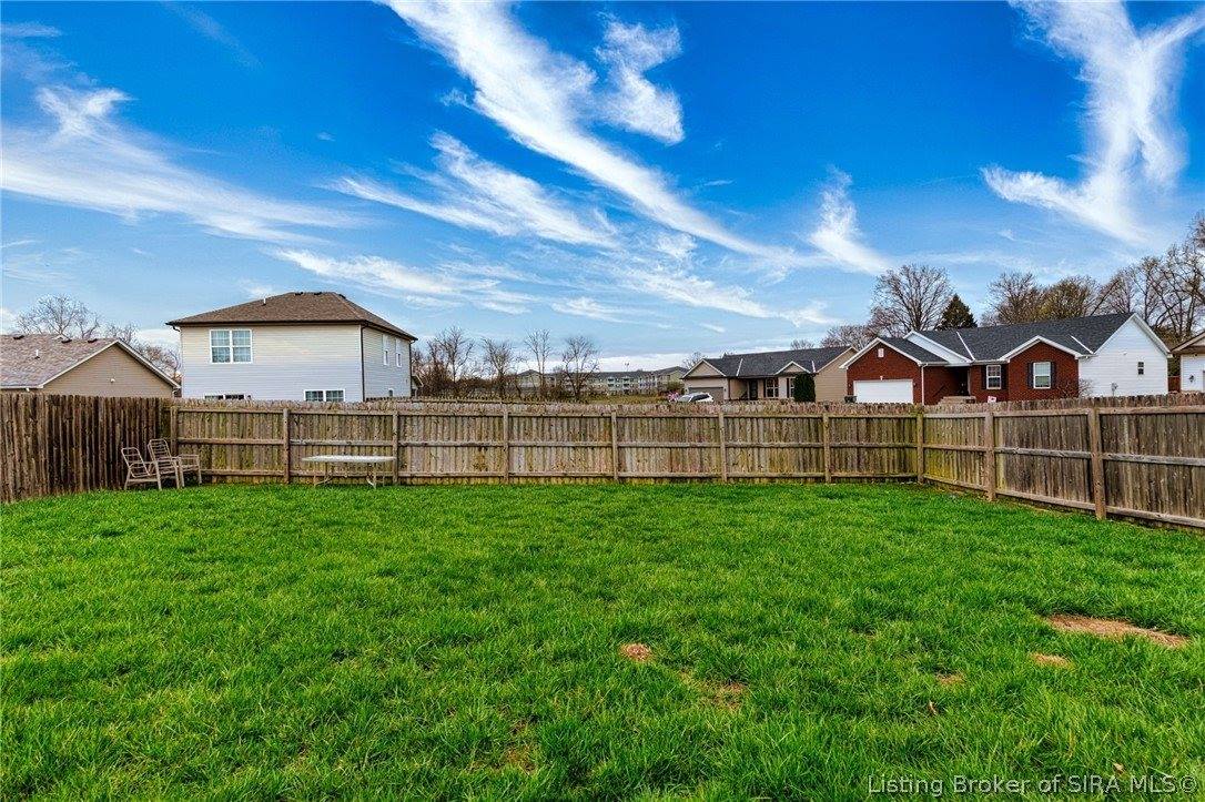 2206 Hall Lane, Jeffersonville, IN 47130