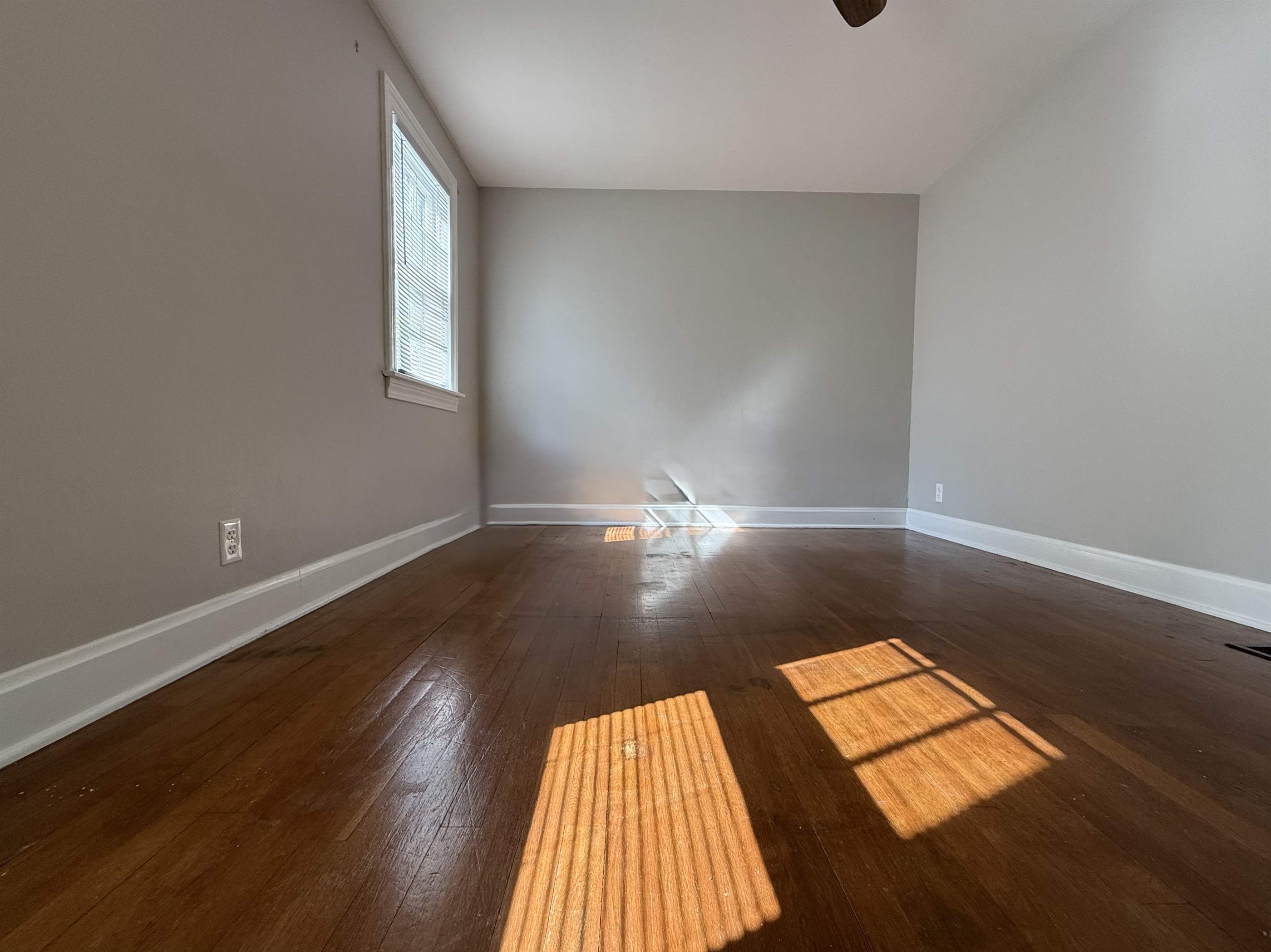424 Sharp St, Ashland, OH 44805
