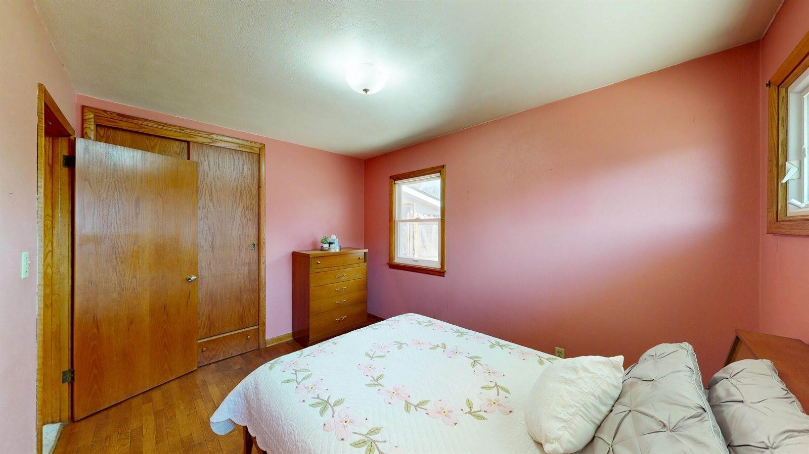 3033 27th St South, La Crosse, WI 54601