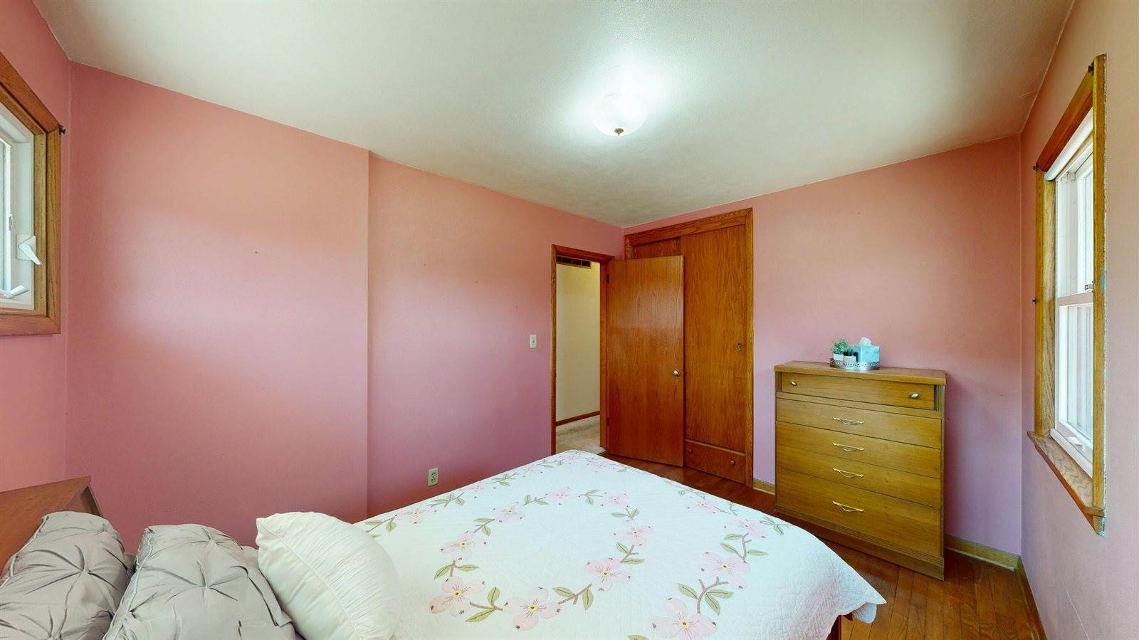 3033 27th St South, La Crosse, WI 54601