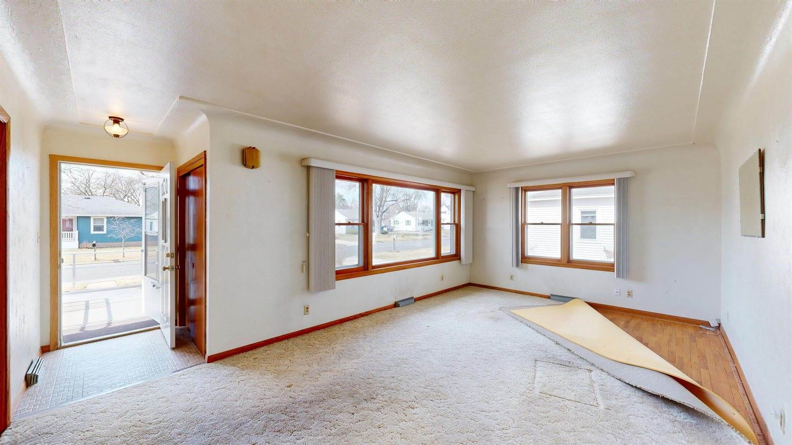 3033 27th St South, La Crosse, WI 54601