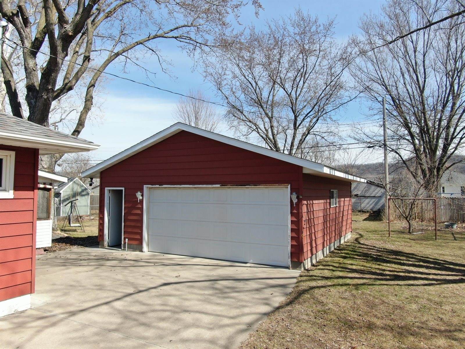 3033 27th St South, La Crosse, WI 54601