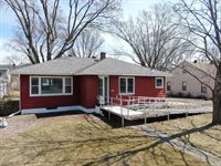 3033 27th St South, La Crosse, WI 54601