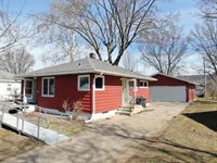 3033 27th St South, La Crosse, WI 54601