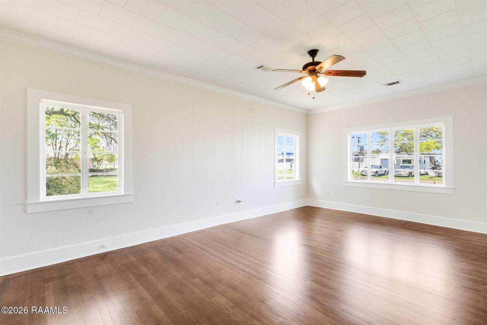 123 North Faye Avenue, Kaplan, LA 70548