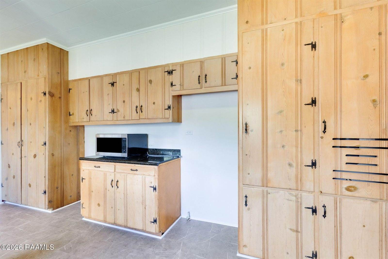 123 North Faye Avenue, Kaplan, LA 70548