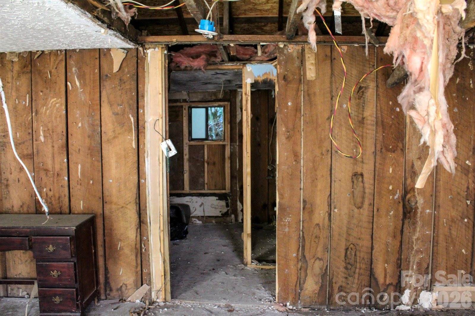 1293 Lake Logan Road, Canton, NC 28716