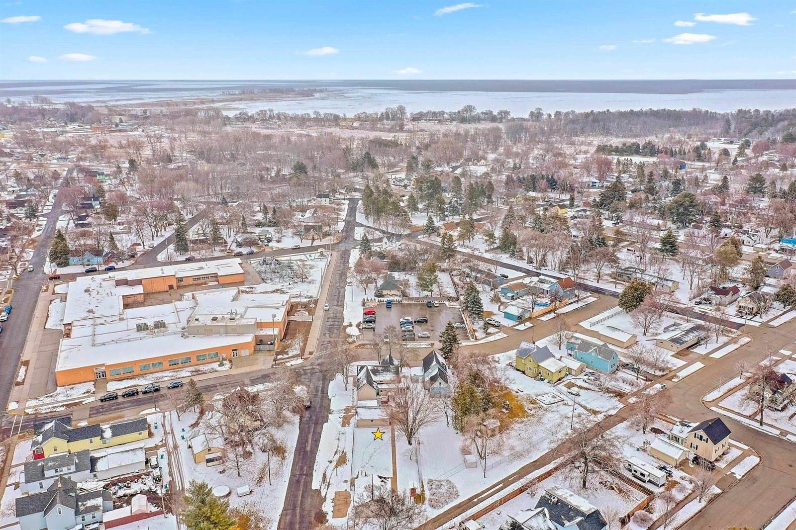 1503 7TH Street, Marinette, WI 54143